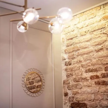 Charming Next To The Church Of St Anne By Reside Baltic Apartman Vilnius